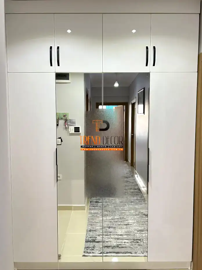 Akrilik Beyaz Portmanto (2)